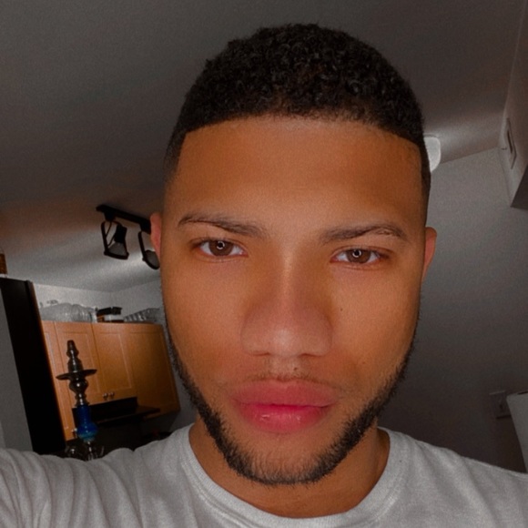 Meet your Posher, Kevin - Picture 1 of 1